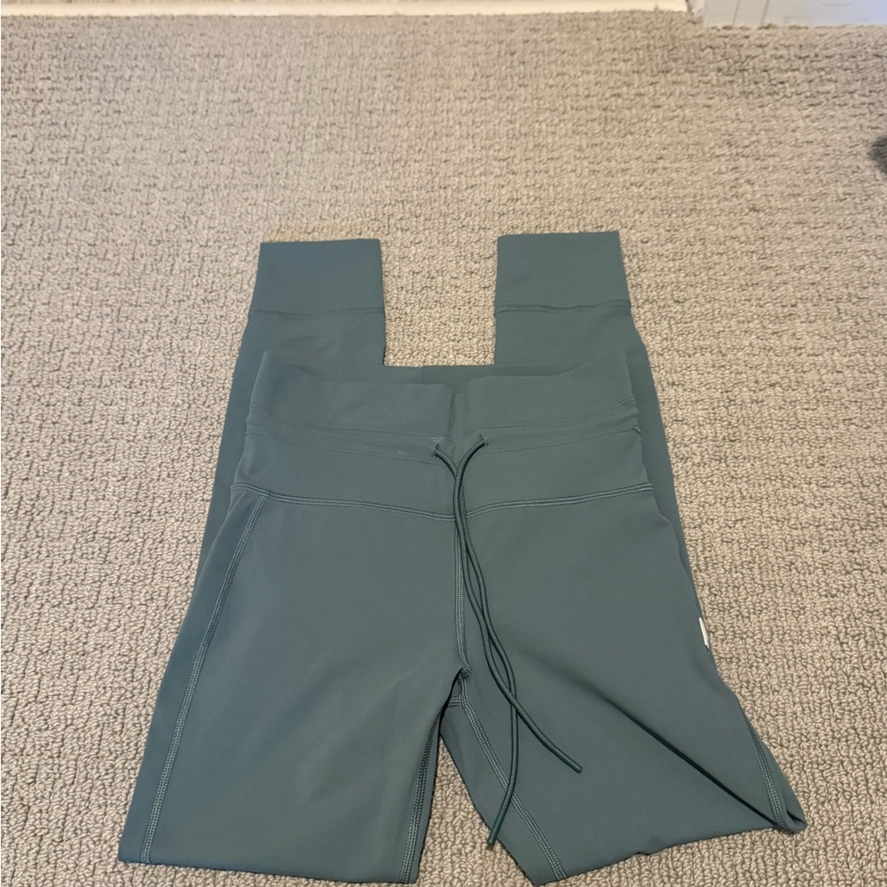 Vuori Sage Greeen Leggings